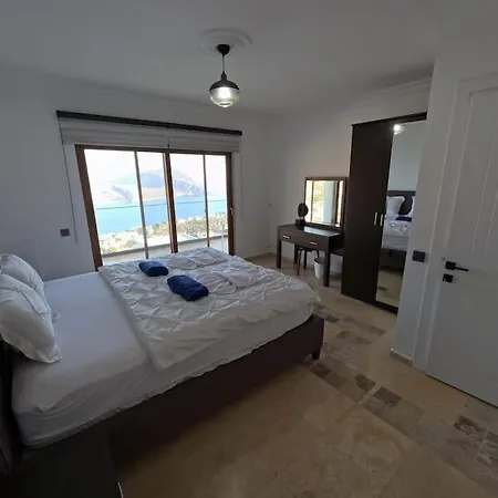 Sea View Heathed Pool Villa *