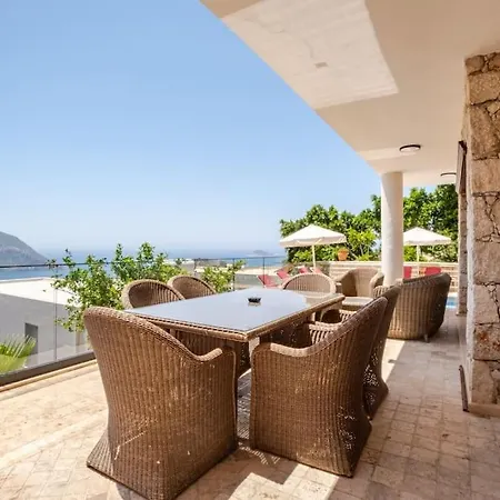 Sea View Heathed Pool Villa Kalkan