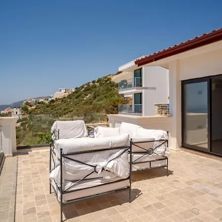 Sea View Heathed Pool Villa