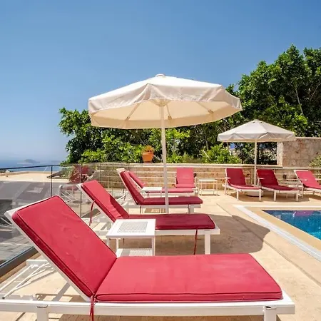 Sea View Heathed Pool