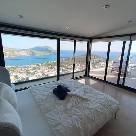 Sea View Heathed Pool Villa Kalkan